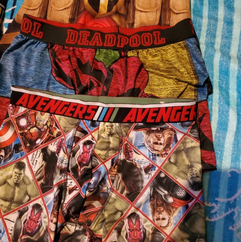 Superhero - Picture 3 of 9